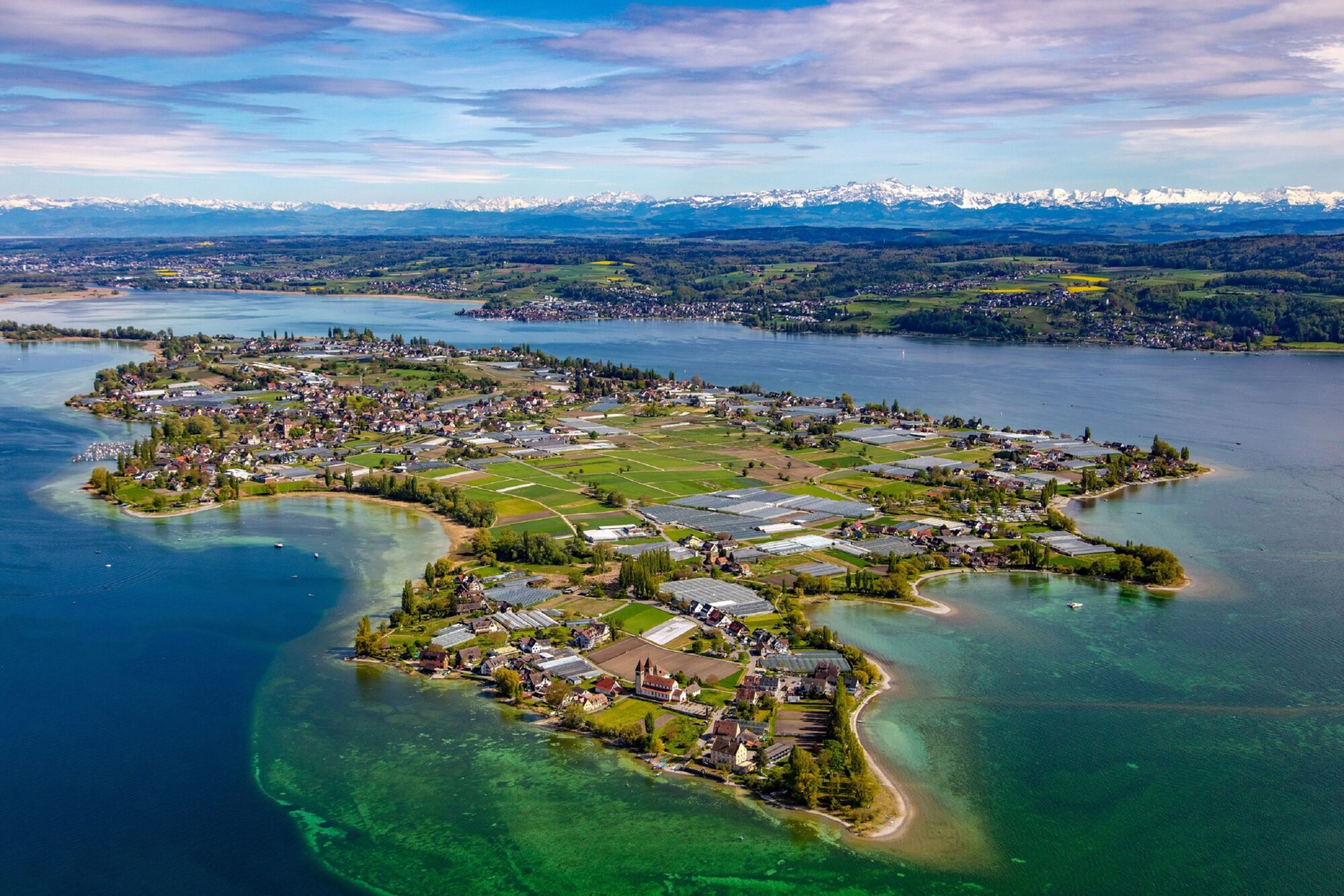 Insel Reichenau im Bodensee von oben