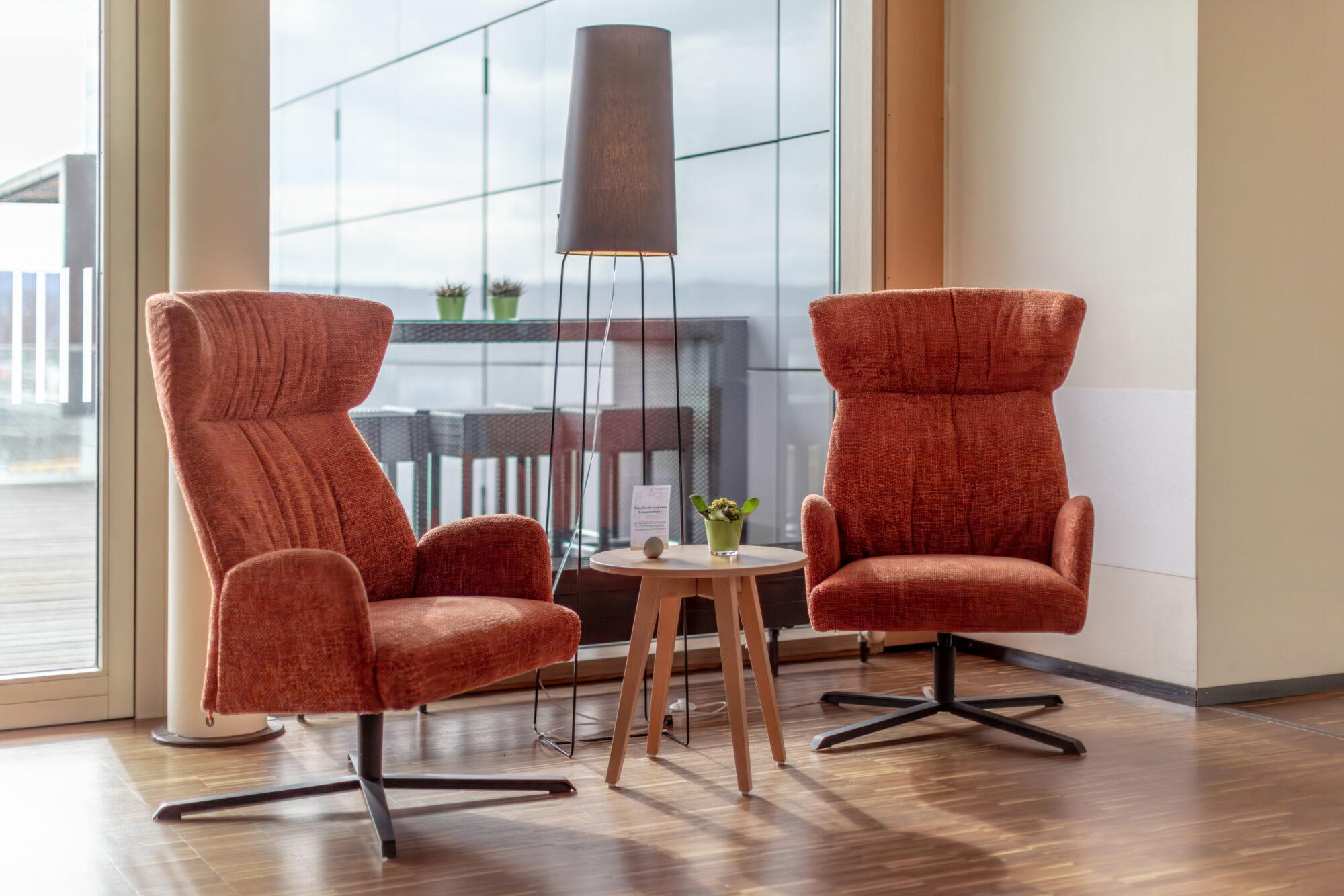 Gemütliche Sitzecke in der Hotellobby